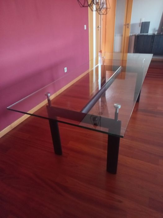Mesa Design Le Corbusier Lc6 em Metal e Vidro Temperado