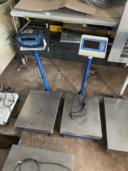 Весы напольные хорошее состояние