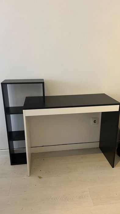 Secretaria de estudos c/ Estante Incorporada