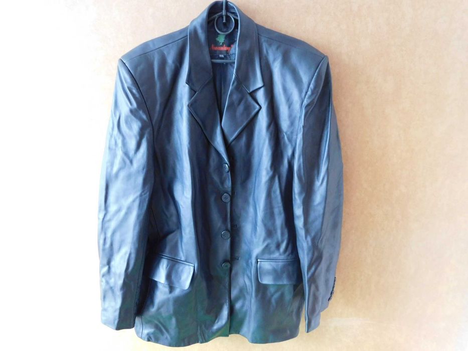 Мужской кожаный пиджак