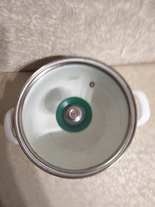 Кастрюля с крышкой,кастрюлька для супа 2 л