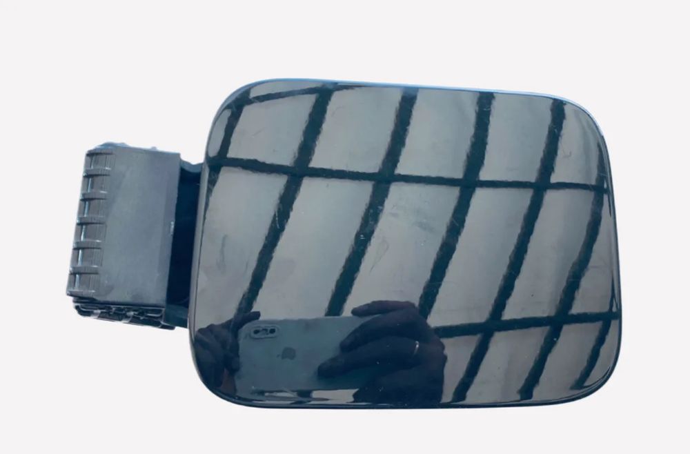 Лючок паливного бака бензобака Hyundai Sonata 7 VII LF