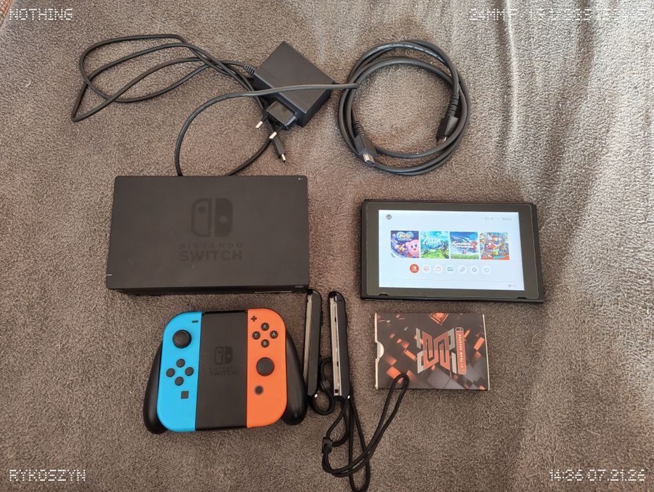 Nintendo switch 1 + 128gb sd card