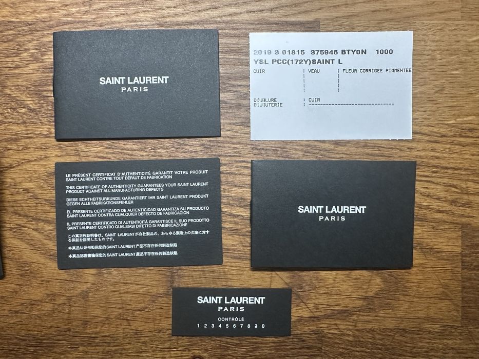 SAINT LAURENT Black leather cardholder NEW