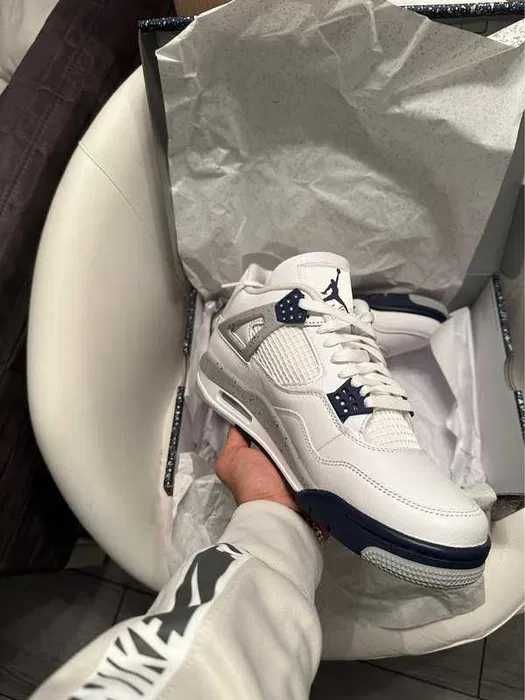 Jordan 4 Retro Midnight Navy R.42
