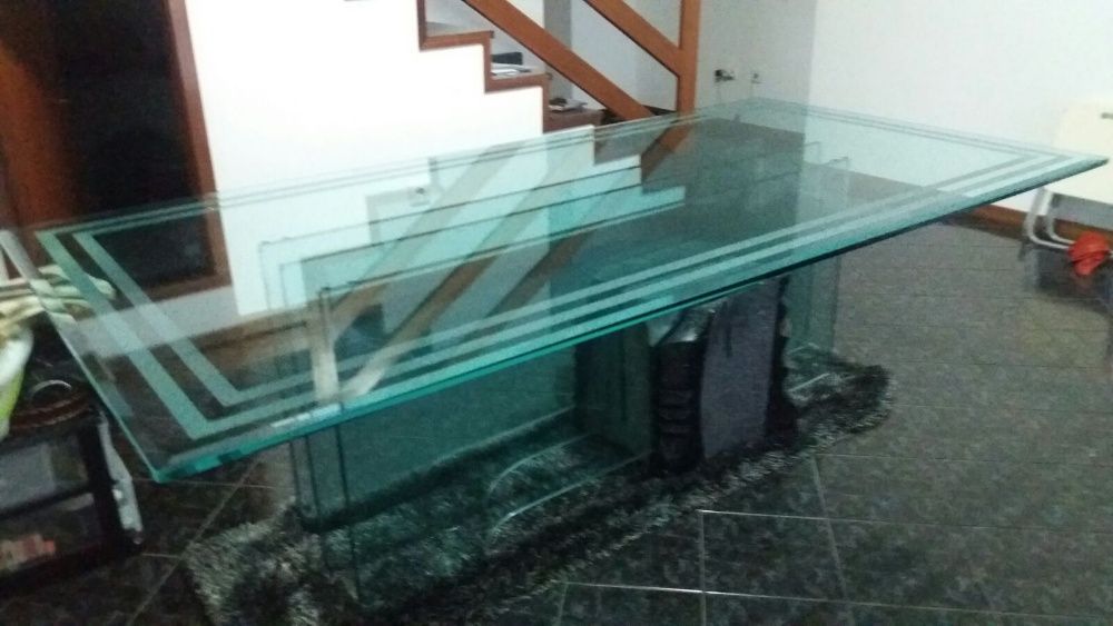 Jogo completo de mesa e cadeiras para sala mármore e vidro