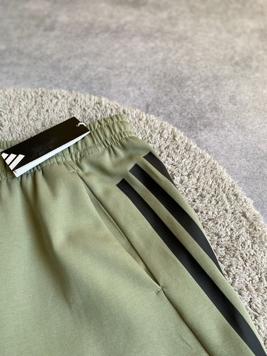 S Adidas Future Icons оригінал нові чоловічі шорти спортивні літні