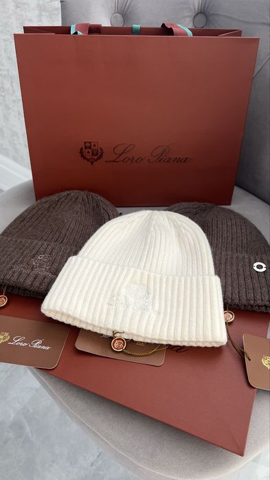 Шапка жіноча Loro Piana
