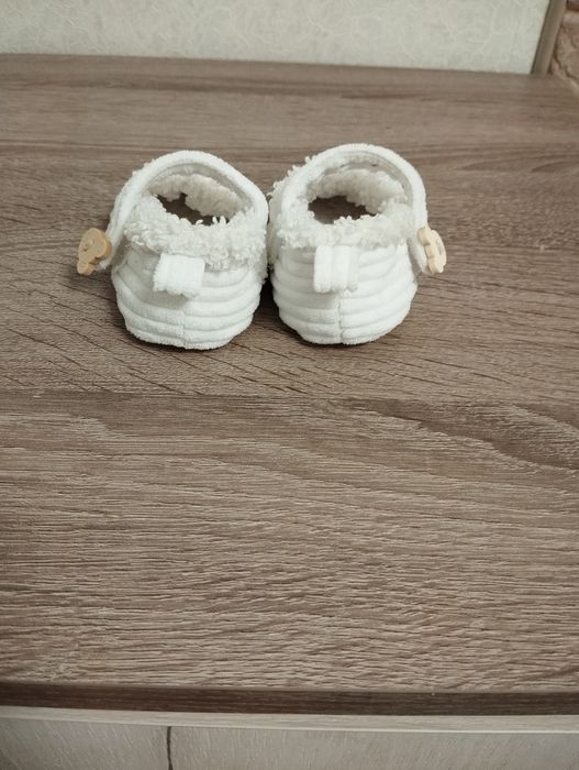 Тапочки, взуття для дівчинки або хлопчика