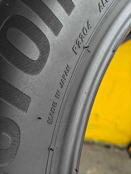 R20 235-50 Bridgestone Alenza комплект шини літні ідеальні