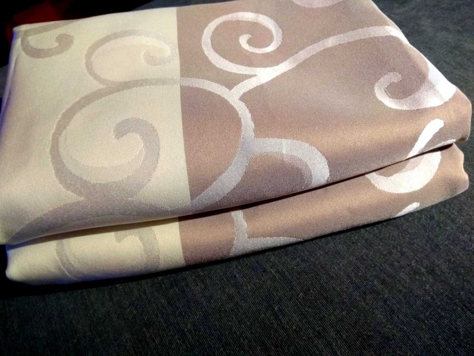 Zasłony  z taśmą marszczącą / ołowianka obciążająca /