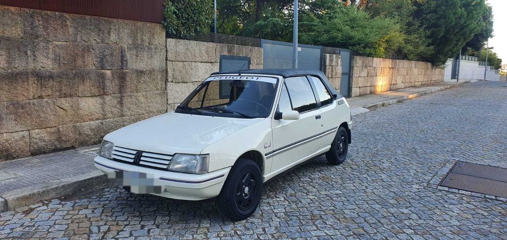 Peugeot 205 CJ Cabrio