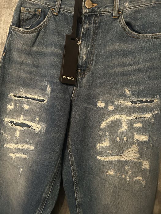 Spodnie jeans z przetarciami Pinko r.28