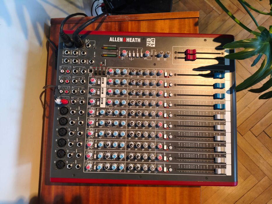 Mikser audio Allen & Heath ZED-14 Warszawa Śródmieście • OLX.pl