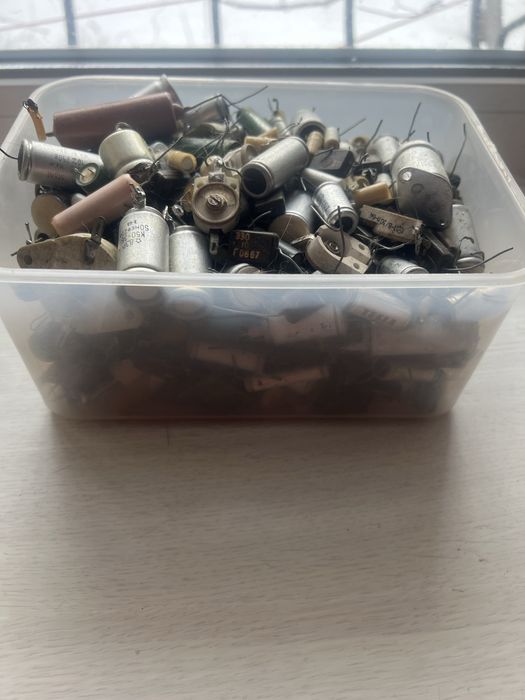 Конденсатори  електротовари