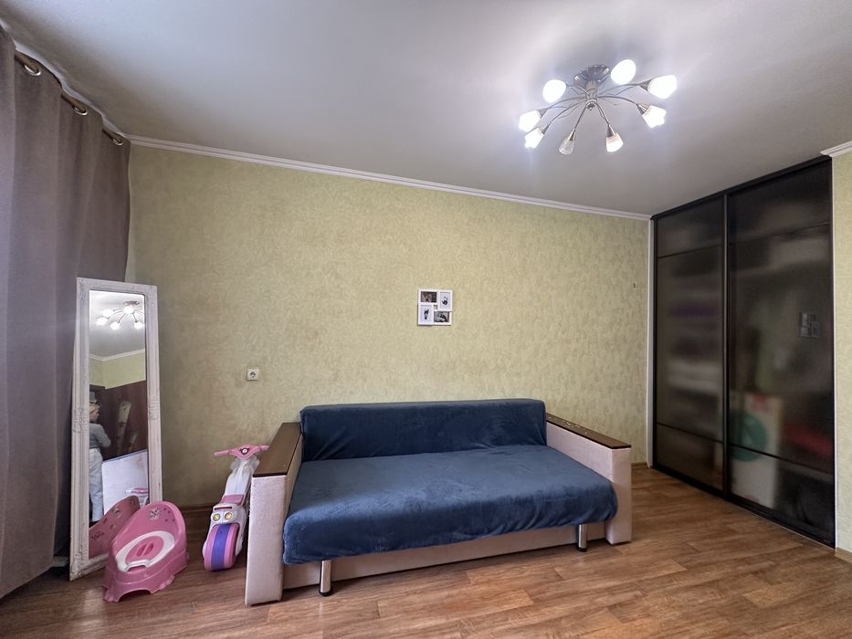 Продам 2х кімн кв Центр, Круг, ремонт.