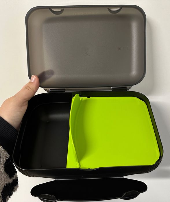 Caixa Lancheira Preta Grande Tupperware