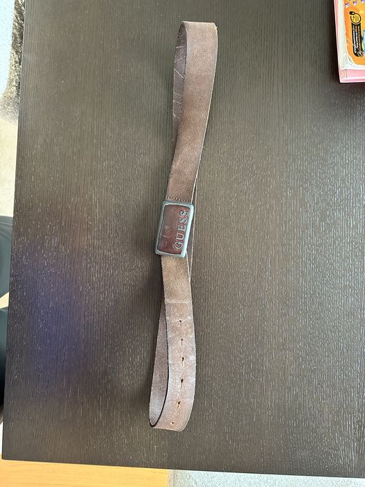 Cinto guess castanho