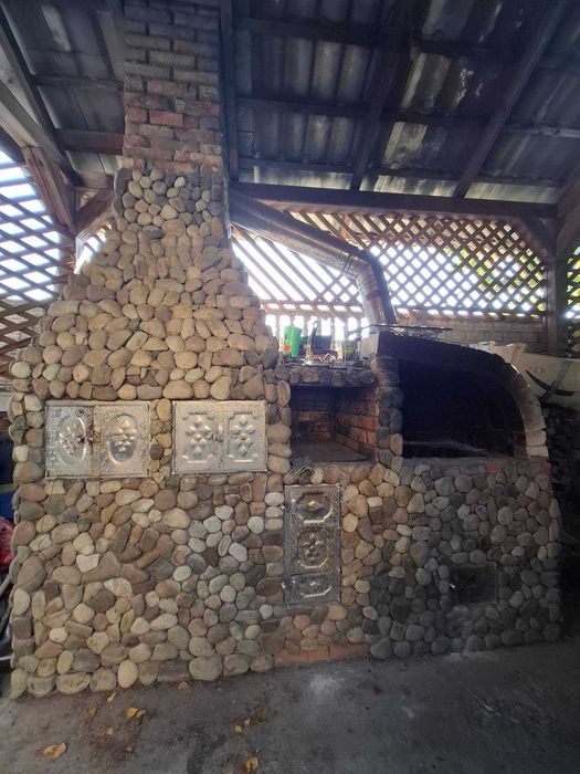 Продаю будинок з комерційним приміщенням в районі ТЦ Арсен. 340м2/7соток