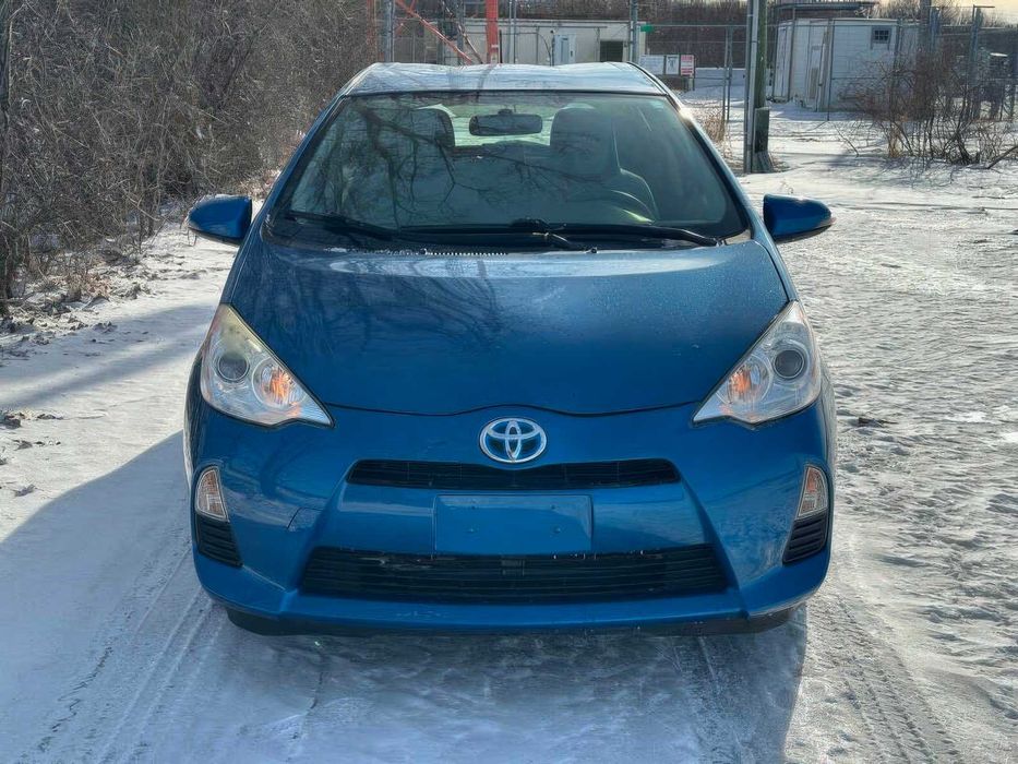 Toyota Prius      2014