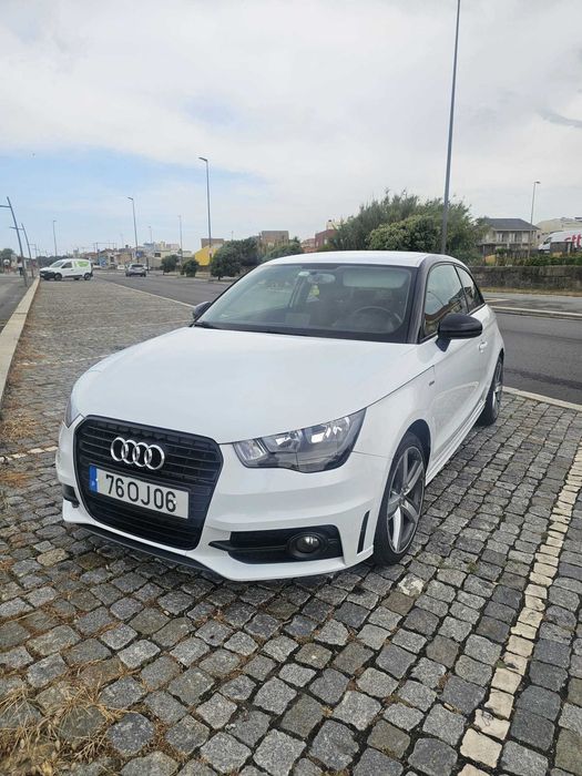 Vende-se Audi A1 - S Line- Viatura económica