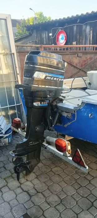 Motorówka z silnikiem Mercury Przyczepka