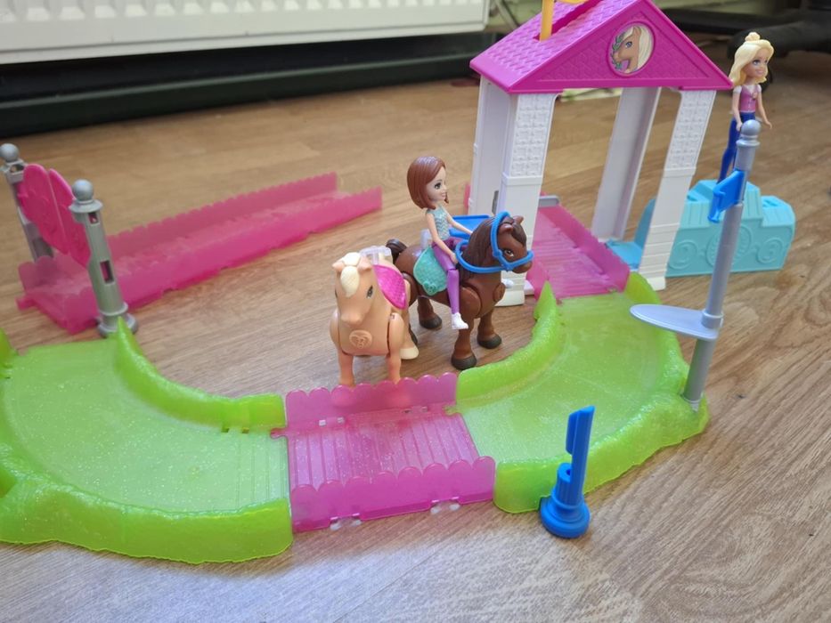 Barbie Wyścig kucyków