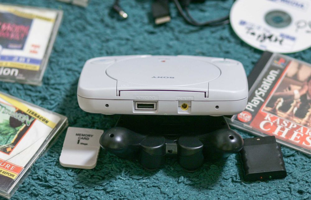 プレステーションワン sony playstation 1 one - купити ігрові приставки Sony PlayStation