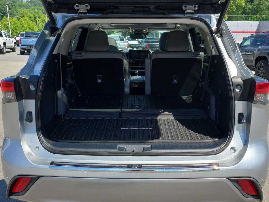 Toyota Highlander Hybrid Platinum      2022