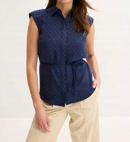 B.P.C top granatowy w satynowe groszki r.46