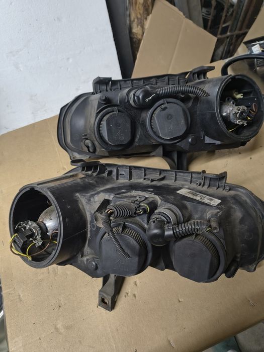 Lampy przednie Alfa Romeo 159 europa