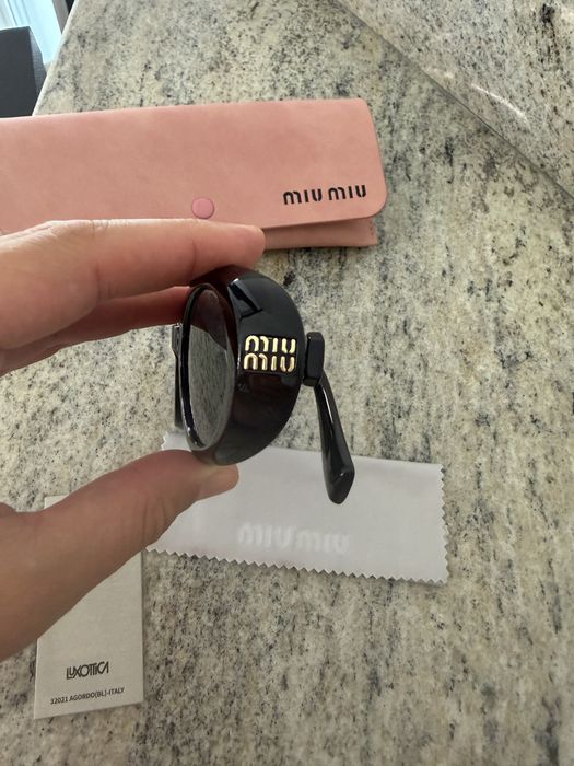 Okulary przeciwsloneczne Miu Miu czarne nowe z pudelkiem