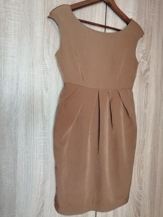 NOWA z metką H&M 129,99 zł Sukienka karmelowa, bez rękawów 36 wesele