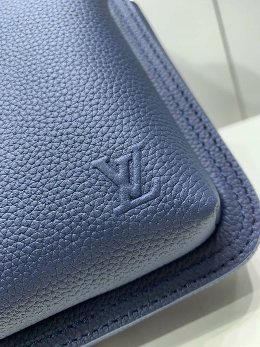 Louis Vuitton Avenue Slingbag PM LV Aerogram (Navy Blue).
