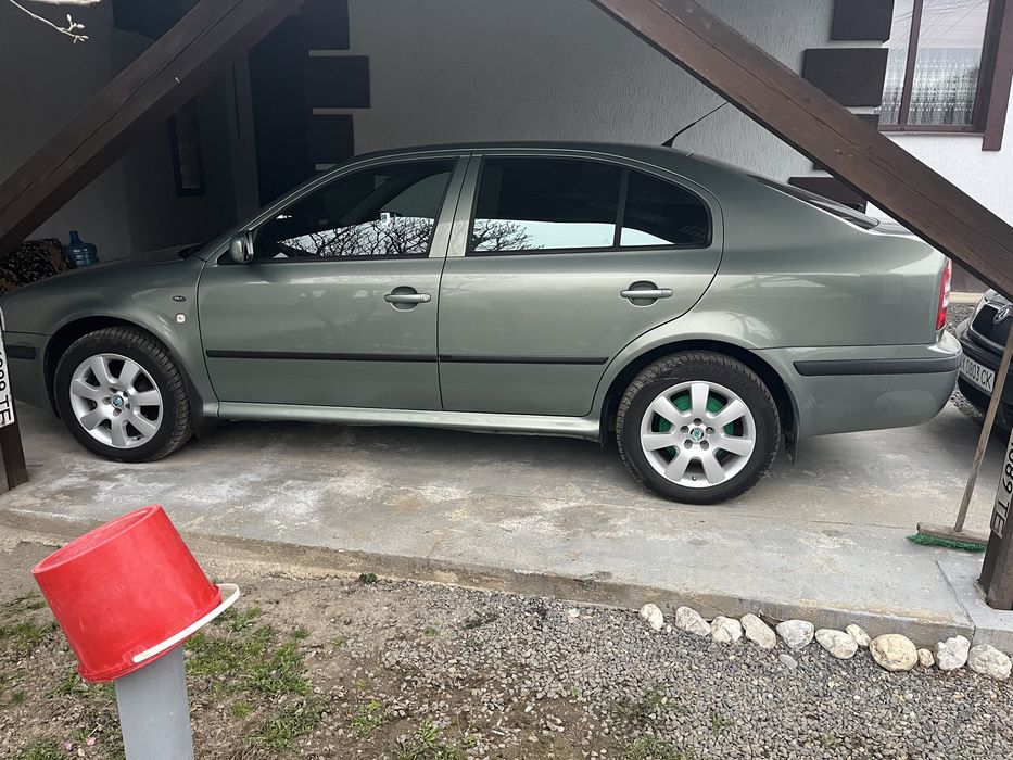 Шкода тур автомат