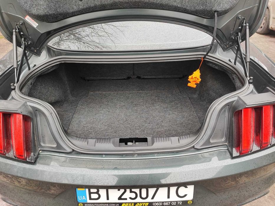 Продам форд мустанг