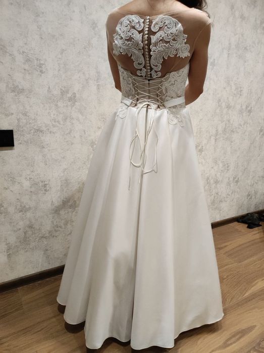 Плаття весільне, платье свадебное, розмір 46
