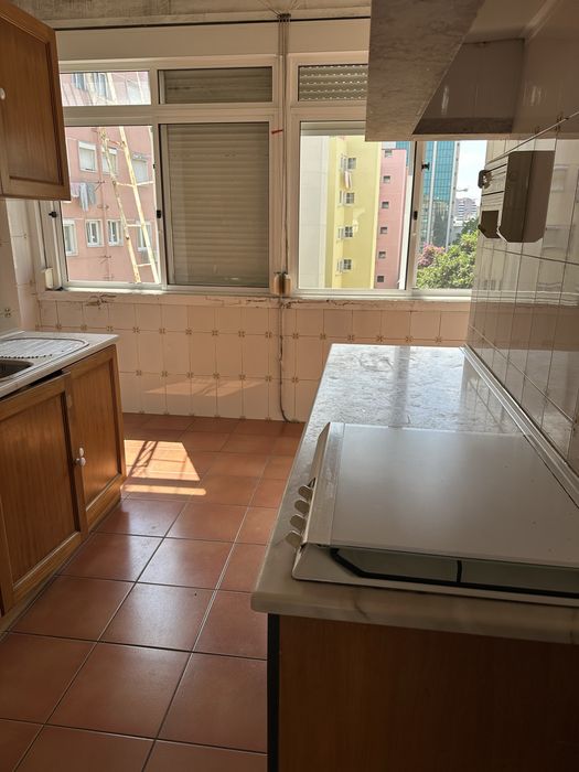 Arrenda-se T2 no Bairro de Sao Miguel