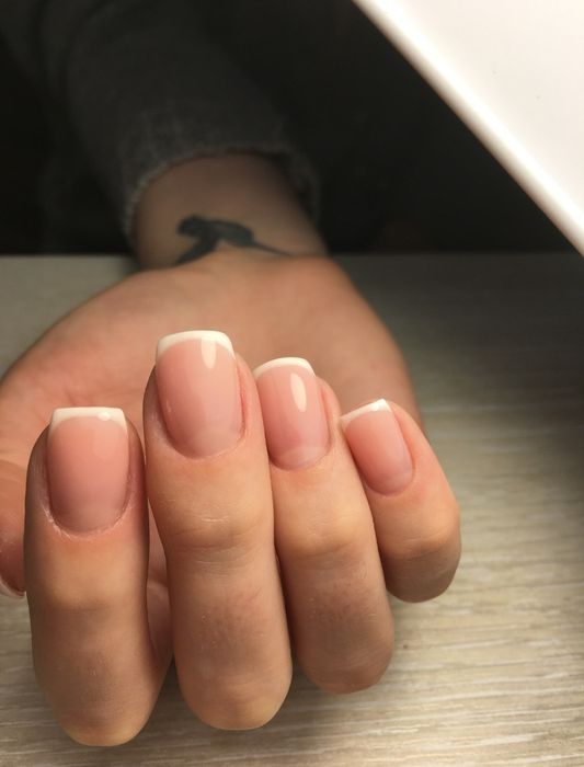 Манікюр. Педикюр. Рівне. Проспект Миру,  від центру 5 хв