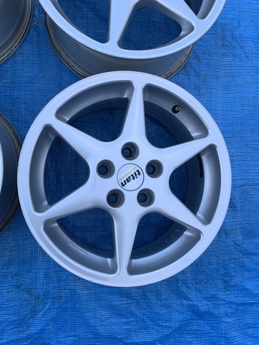 Диски R16.5.114.3 Reno Megane Scenic Nissan Qashqai Toyota Camry Rav4