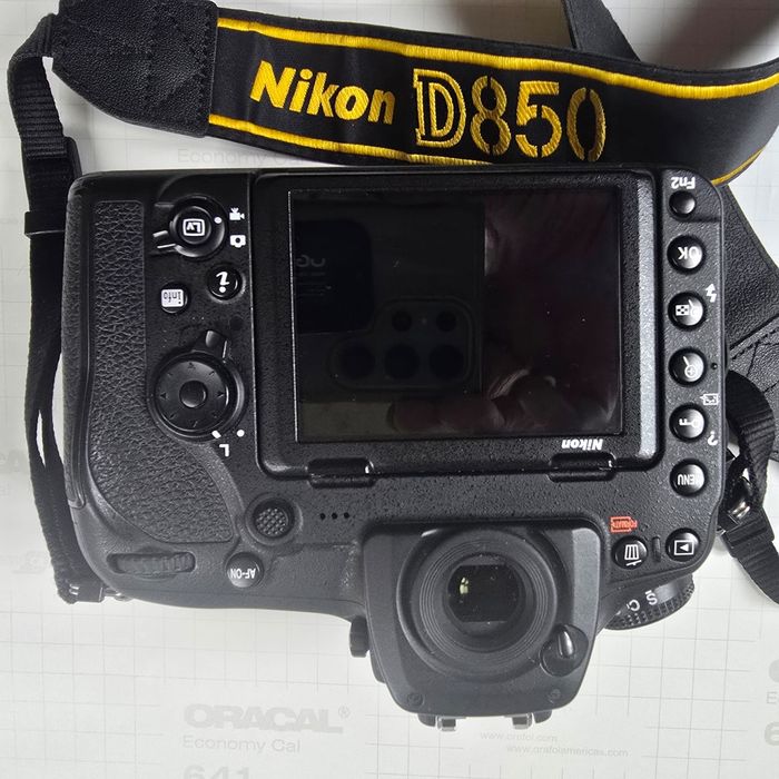 Aparat lustrzanka Nikon 850 body, bateria, ładowarka