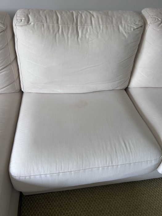 Sofá com chaise long