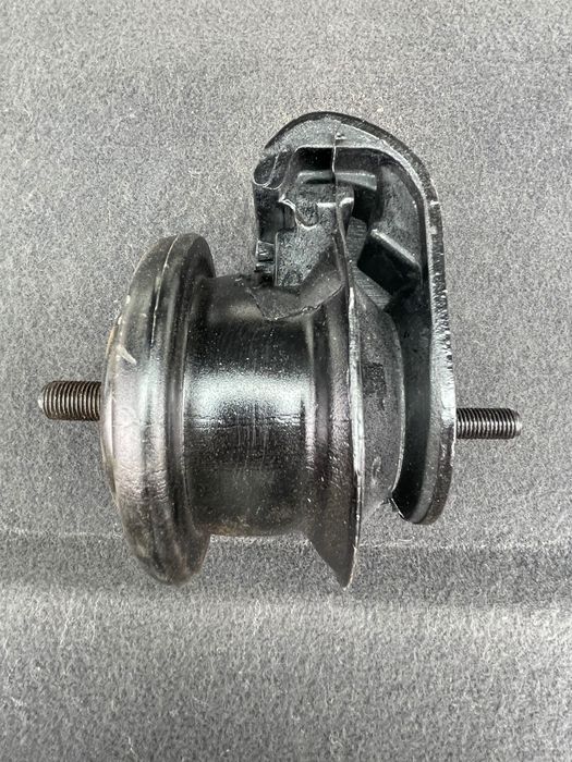 Suportes de Motor Novos para Infiniti M45 – Esq. e Dir.