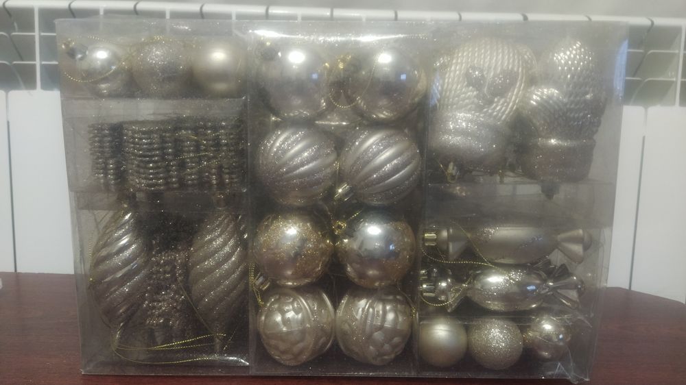 Новорічні іграшки на ялинку ДУЖЕ КРАСИВІ