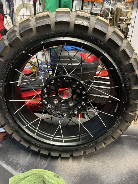 Bmw r1200 par de pneus tkc 80