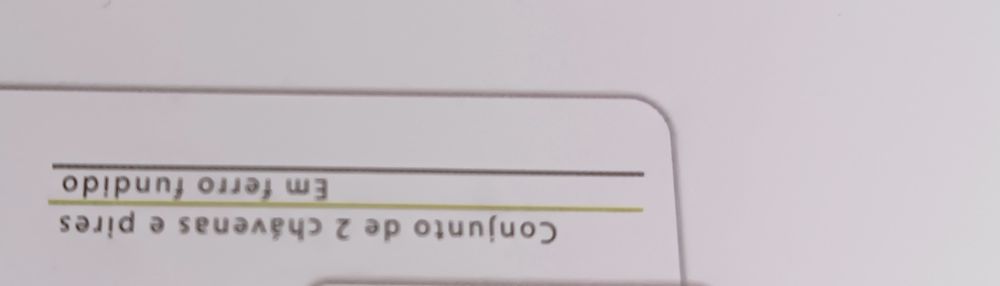 Conjunto Chá: Bule / 4 Chávenas c/pires em Ferro Fundido