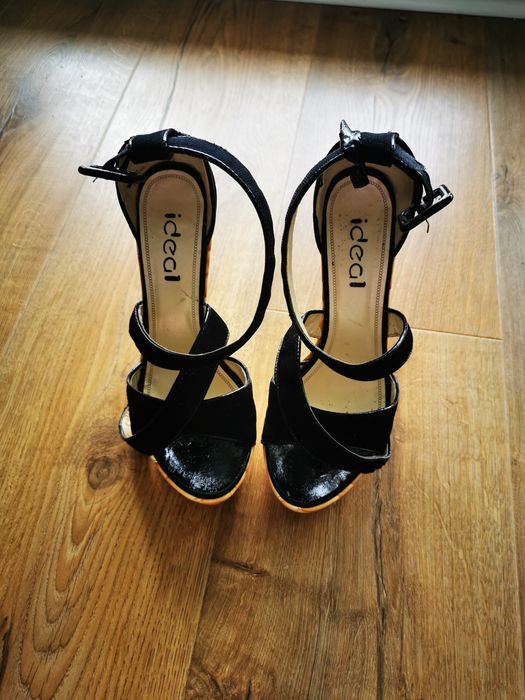 Szpilki roz 36 23,5 cm