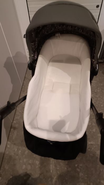 Carrinho de bebé Chicco - trio