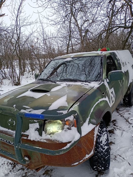 Продам Ніссан Наварра