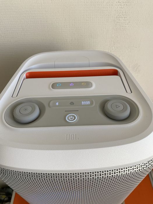 Jbl partybox 120- 160w bum bum bum ;)